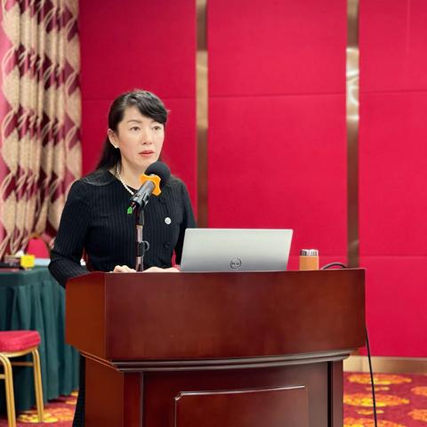 名师引领示范 助力精彩课堂， —— 南宁市中小学艺体学科优秀教师培养对象音乐专题培训活动