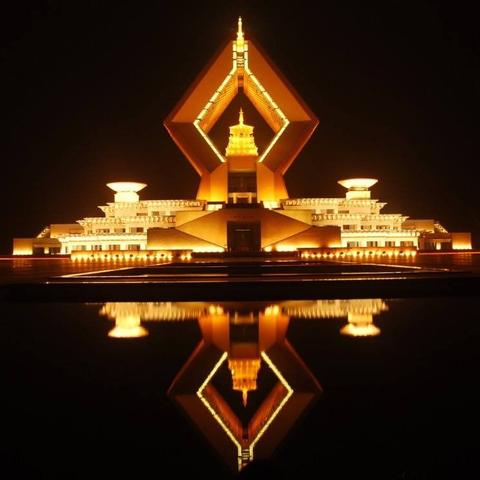 【原创诗歌】，风起心动，——法门寺外听钟