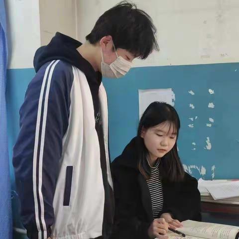 2022级10班 主动学习，提升自我——咸阳梦园职业学校