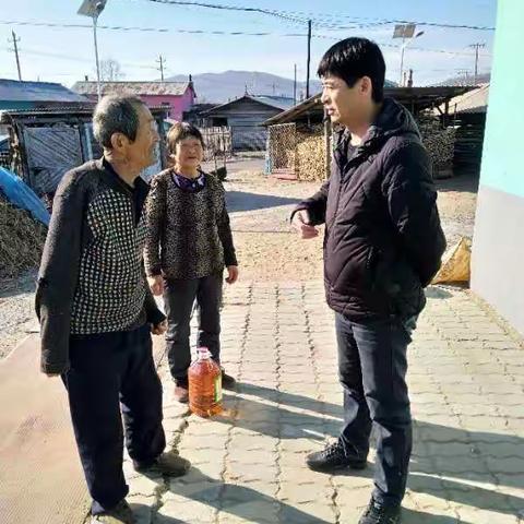 新年的问候   亲切的关怀