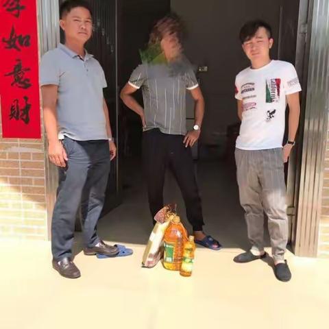 林新村委会开展社区戒毒（康复）人员走访慰问工作