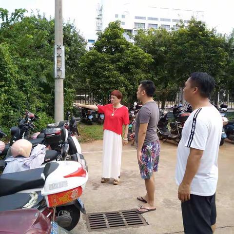 海口市第四人民医院大力开展蚊媒孳生地检查整治工作