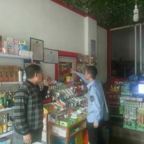 东街食药监管中心站对重点区域城隍庙周边、北石槽市五中周边进行再检查