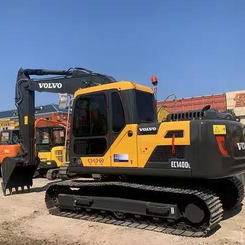 2020年沃尔沃140挖机240挖机210挖机在运胤工程机械公司
