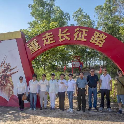 🌴🕊🕊火热酷暑天  也有热情奔放时。