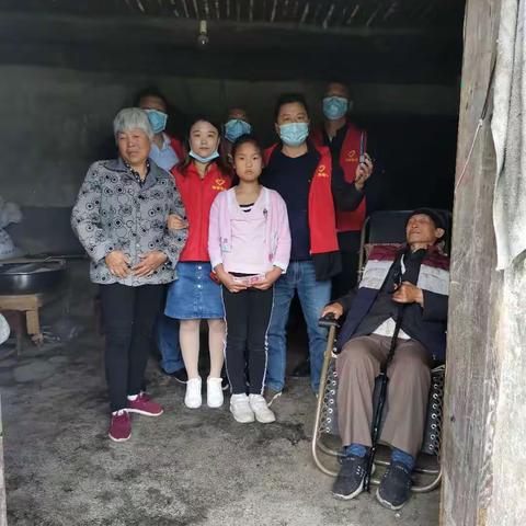 湘鄂爱心团来到了这里