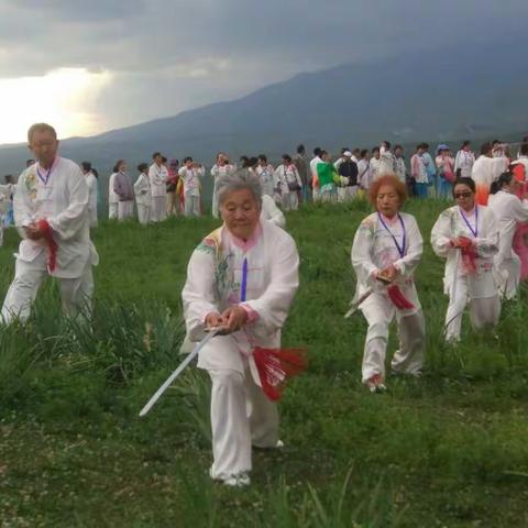 新疆首届太极拳比赛在霍城县中华福寿山开赛