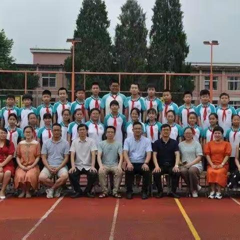 寿昌第二小学603班毕业留念