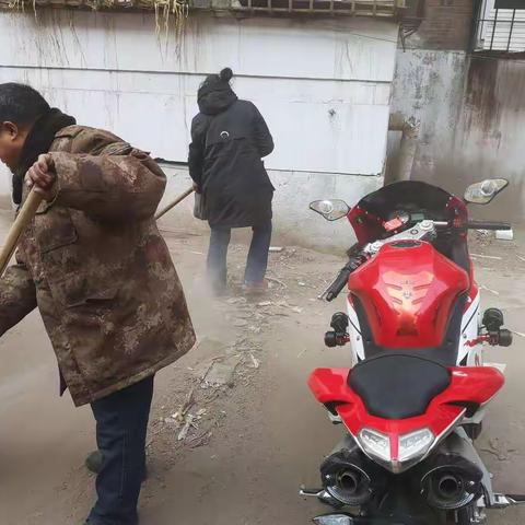 【南大街街道吕祖庙社区】开展“迎新春”创卫清扫活动