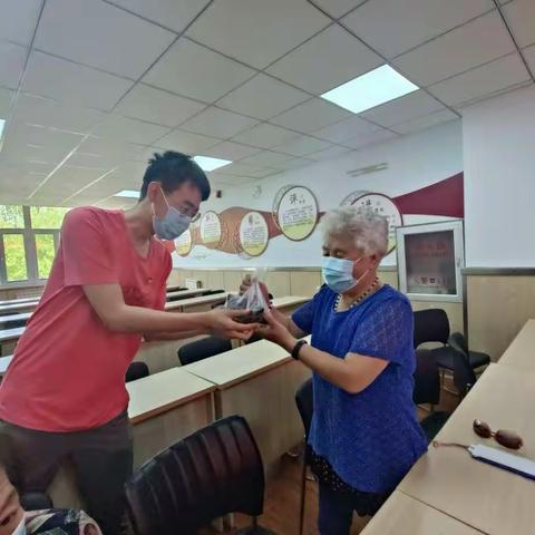 [我们的节日]吕祖庙社区开展“粽情端午 情暖社区”