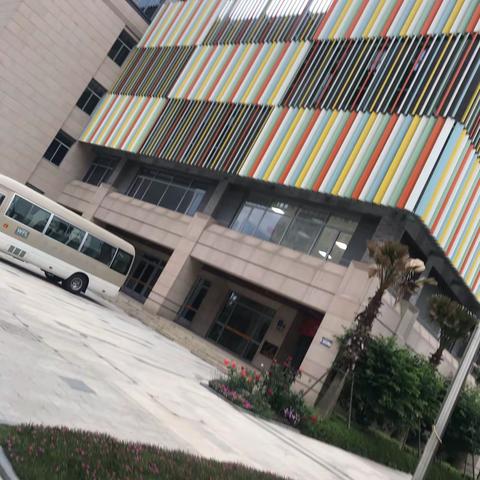 学习、奋斗的青春是最美丽的——记青浦世外中学跟岗Day2