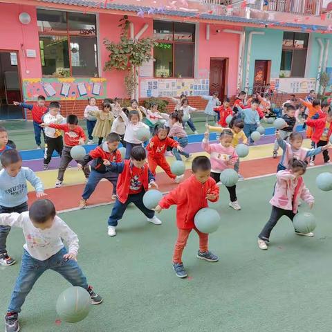 用爱陪伴   ❤  静待花开——阳光宝贝幼儿园大一班