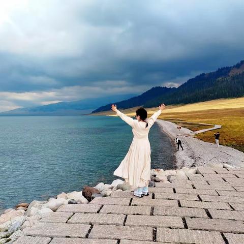 圣洁的塞里木湖（新疆行五）