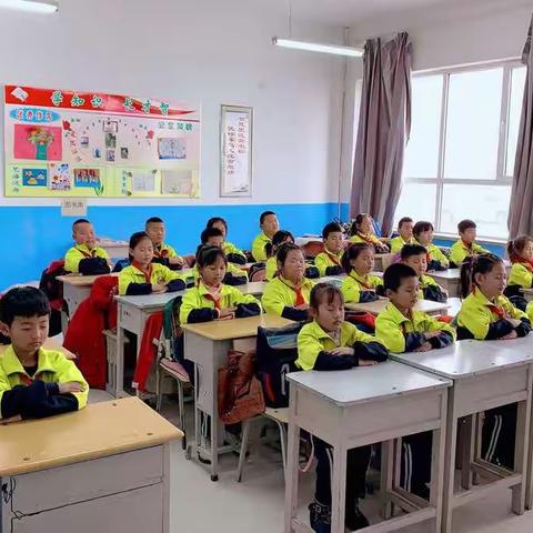 预防近视，保护视力——花园镇中心小学举行眼保健操比赛