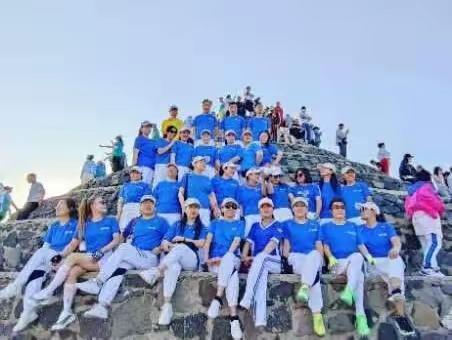 退休精彩无限，生命阳光灿烂