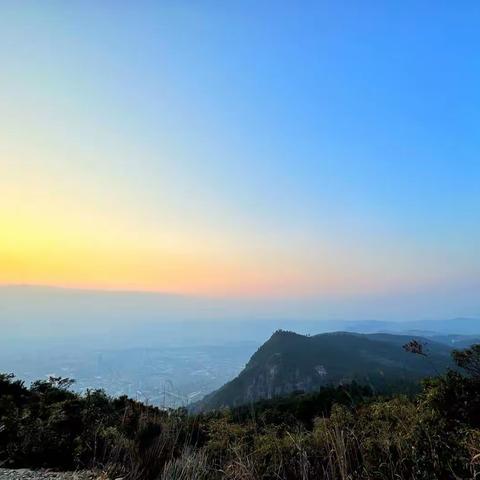 无限风光在险峰