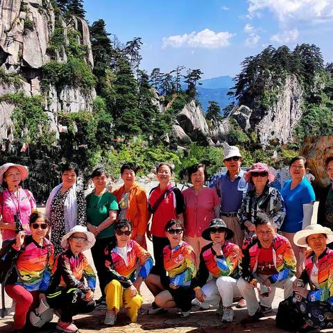 自在神仙地，何言宝天曼，登爬骆驼峰梦幻之旅