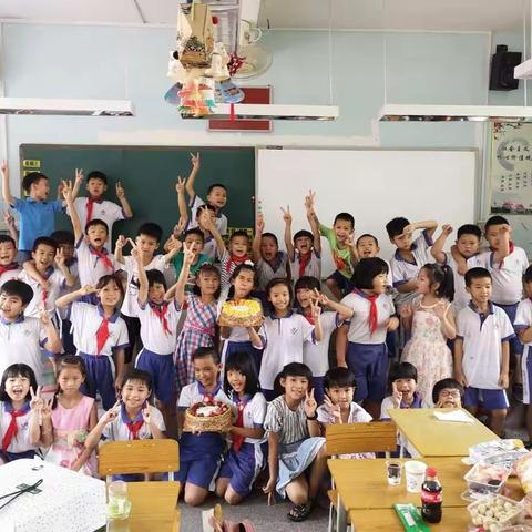 孩子们，六一快乐！