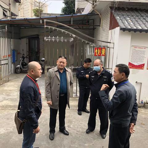 消除“危险炸弹”——市综合行政执法局美兰分局取缔燃气黑网点