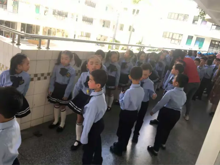 鹏兴实验学校一（2）读书月活动系列之诗歌朗诵比赛篇