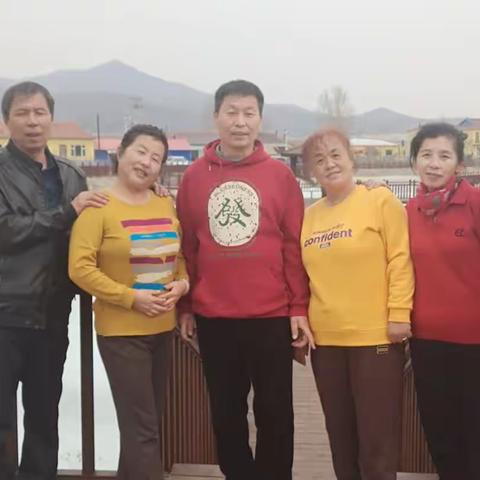2023年同学三八妇女节游玩，