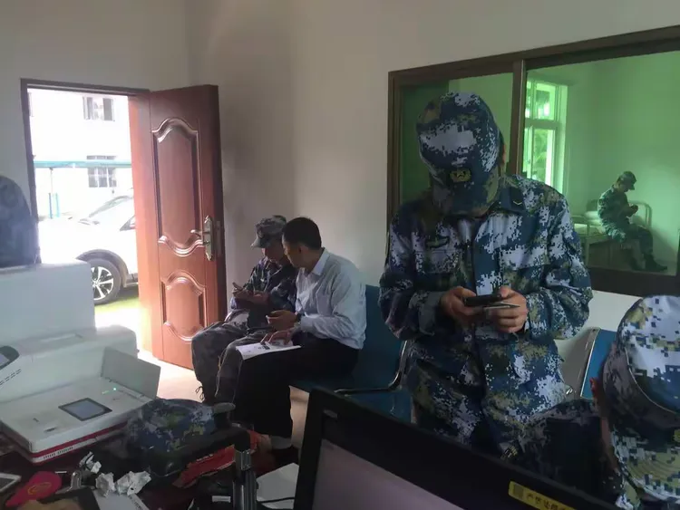 工行文昌支行外拓团队金融服务进军营活动获部队官兵好评