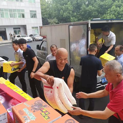 八一慰问暖人心，不忘初心鱼水情