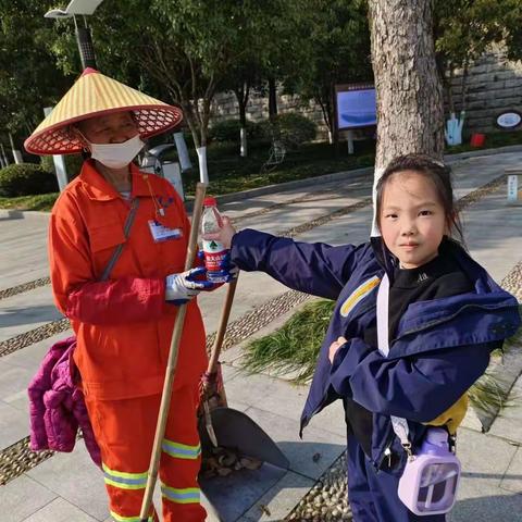 学雷锋 树新风 新安江第一小学一（1）班中队学习雷锋活动