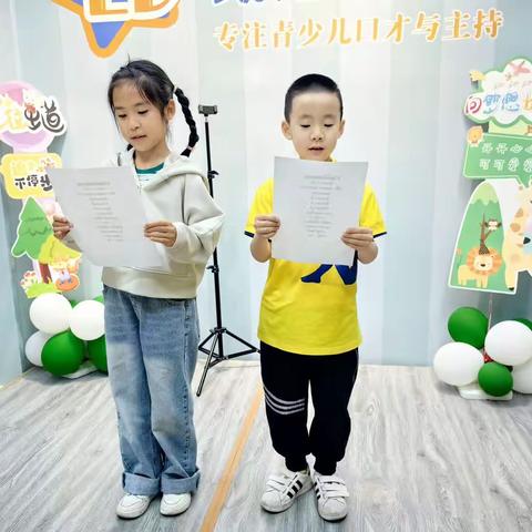 小外孙学打乒乓球（8）