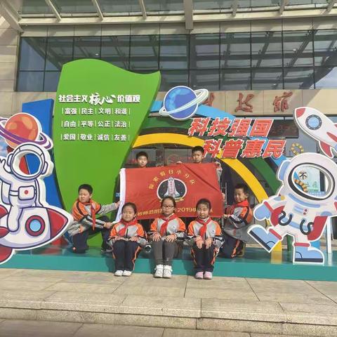 拟墨画扇的美篇