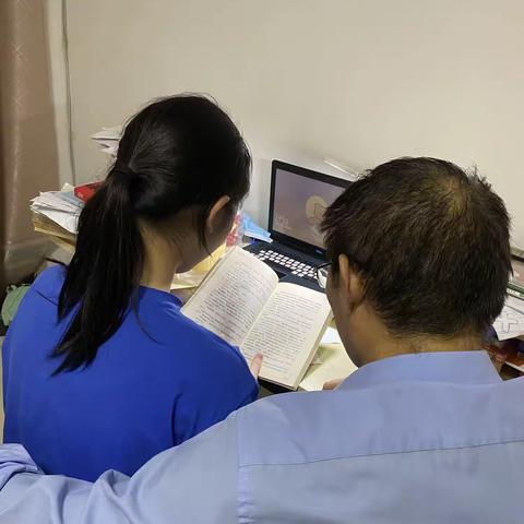 与家人共读经典  和亲人品味艺术