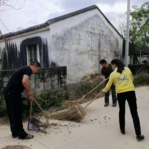 天村组织开展卫生健康大行动及环境卫生整治活动