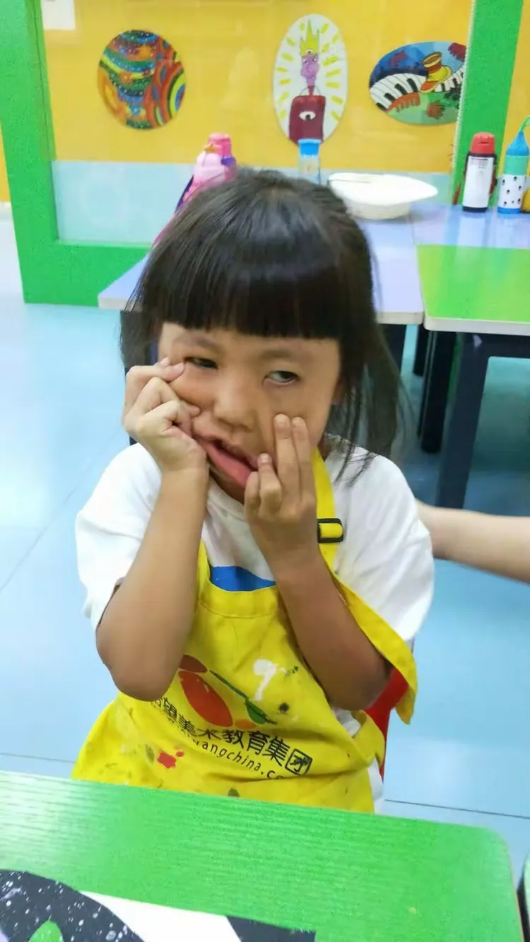 一起做个鬼脸吧🙋🏻🙋🏻