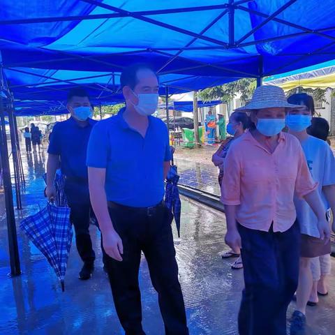 市政协副主席吴优深入琼山区甲子镇督导区域核酸检测工作