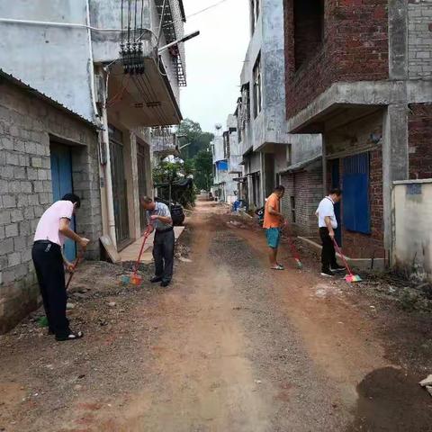 县人大办做好责任区卫生工作