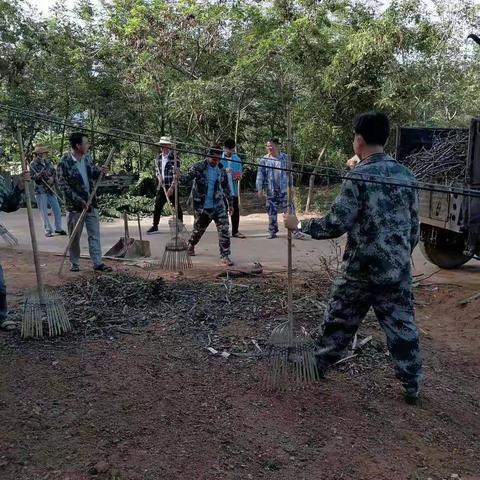 玉龙村集中整治人居环境环 迎接省文明办到我市开展全国文明城市年度测评工作