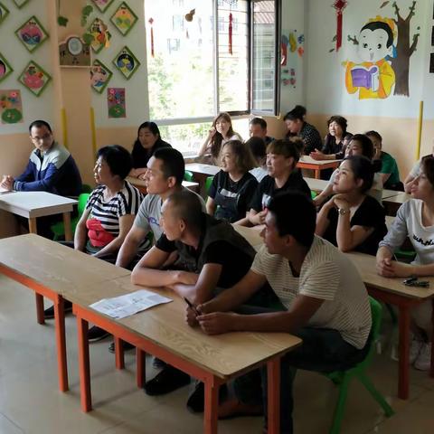 启智大一班家长会圆满成功！亲子活动精彩回顾，祝愿即将步入小学生活的宝宝们顺利适应新环境，新生活！