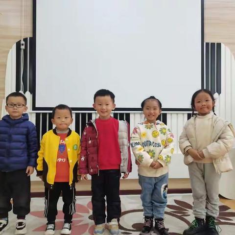 汇龙（心语）幼儿园秋季学期口才兴趣班开课啦！