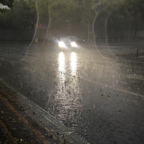 杭州城今早的暴雨