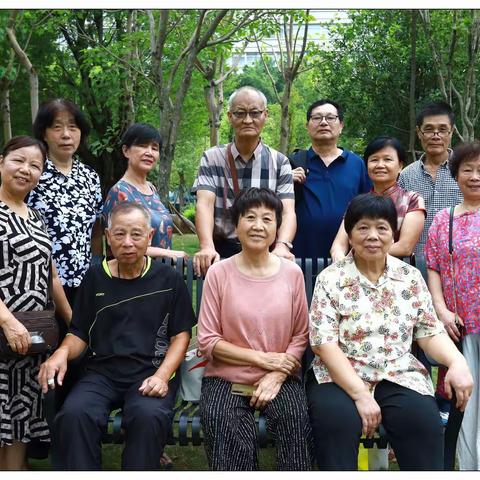 邓美蒂邀请黄坊乡本队知青插队53年小聚