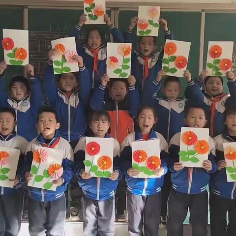 转渠口中学二年级学生祝妈妈女神节快乐