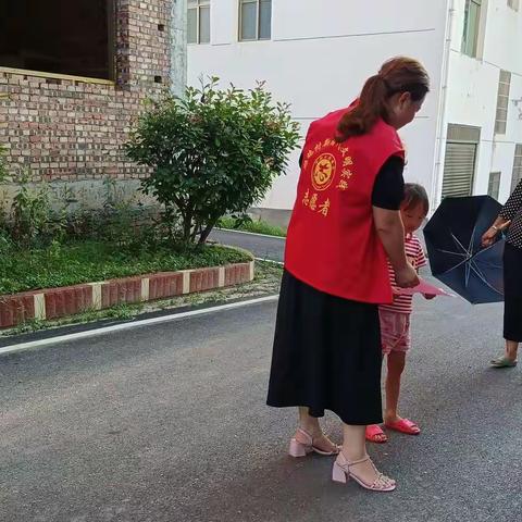 【新时代文明实践活动】鹧鸪村开展关爱留守儿童 防溺水宣传走访活动