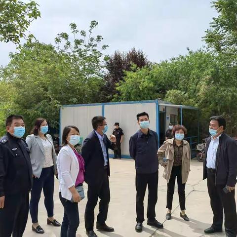 市生态环境局对高陵区医疗废物收运处置人员防护管理工作进行检查