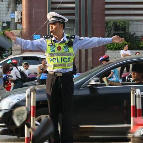 【浐灞教育】快乐过暑假，交通安全不“放假”——西安浐灞田家湾市场幼儿园