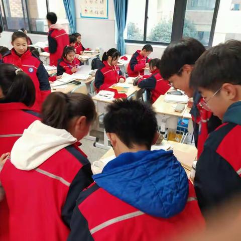 八上最后一节班会课——考前放松游戏