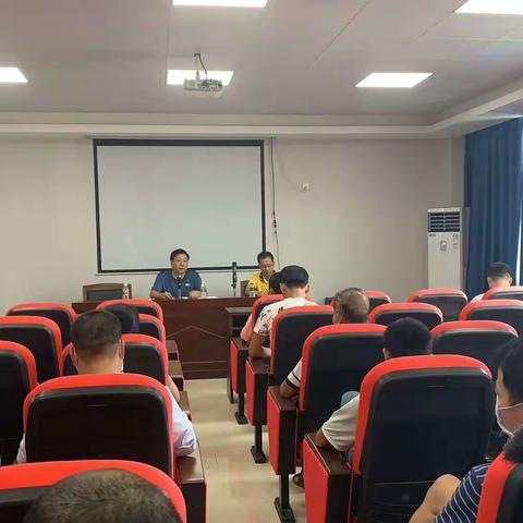 龙华区新坡镇卫生院组织召开2019年健康扶贫存在问题整改工作会议