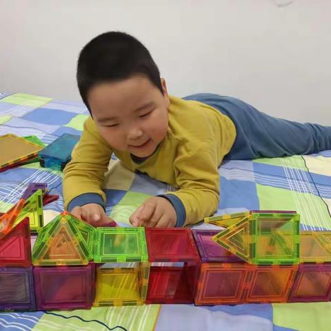 ［亲亲宝贝］小宝的快乐生活