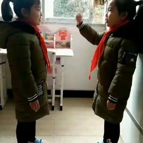 恩施逸夫小学302梦幻中队                                      欧阳秋雪   欧阳秋雨