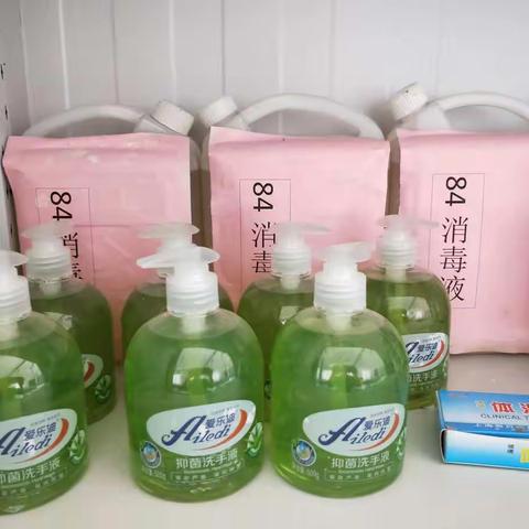 众志成城，共克时艰，愿疫情早日结束，回归平静校园