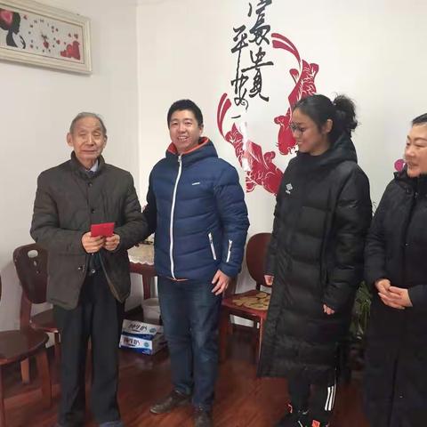 ［西安市新城区］胡家庙街道唐韵社区慰问高龄困难退休人员